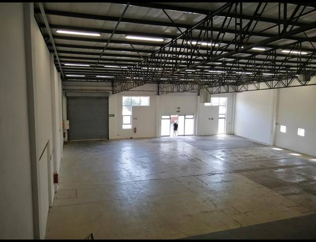 INDUSTRIAL PROPERTY TO RENT IN LASER PARK